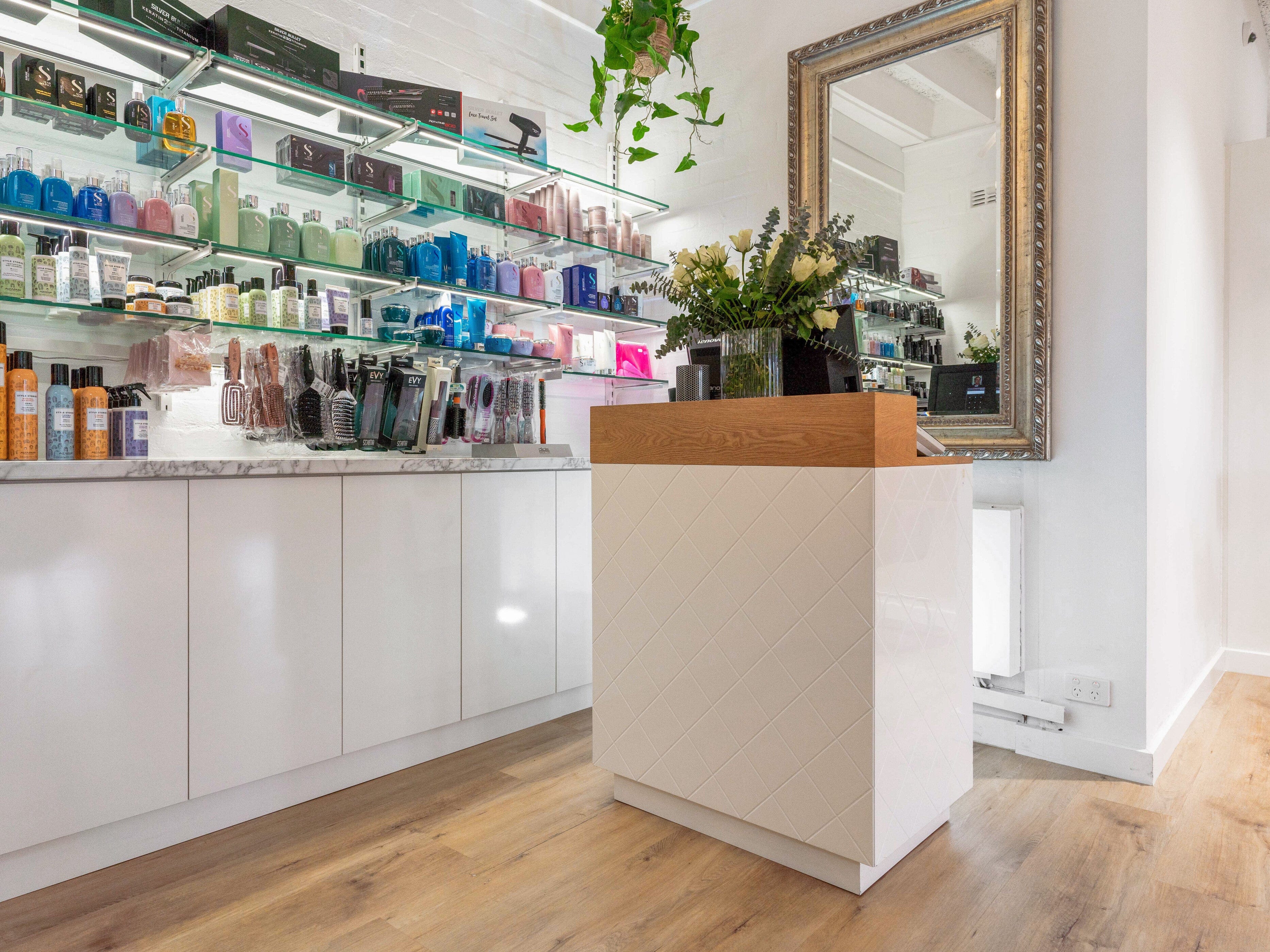 Milano Hair best hair colourist